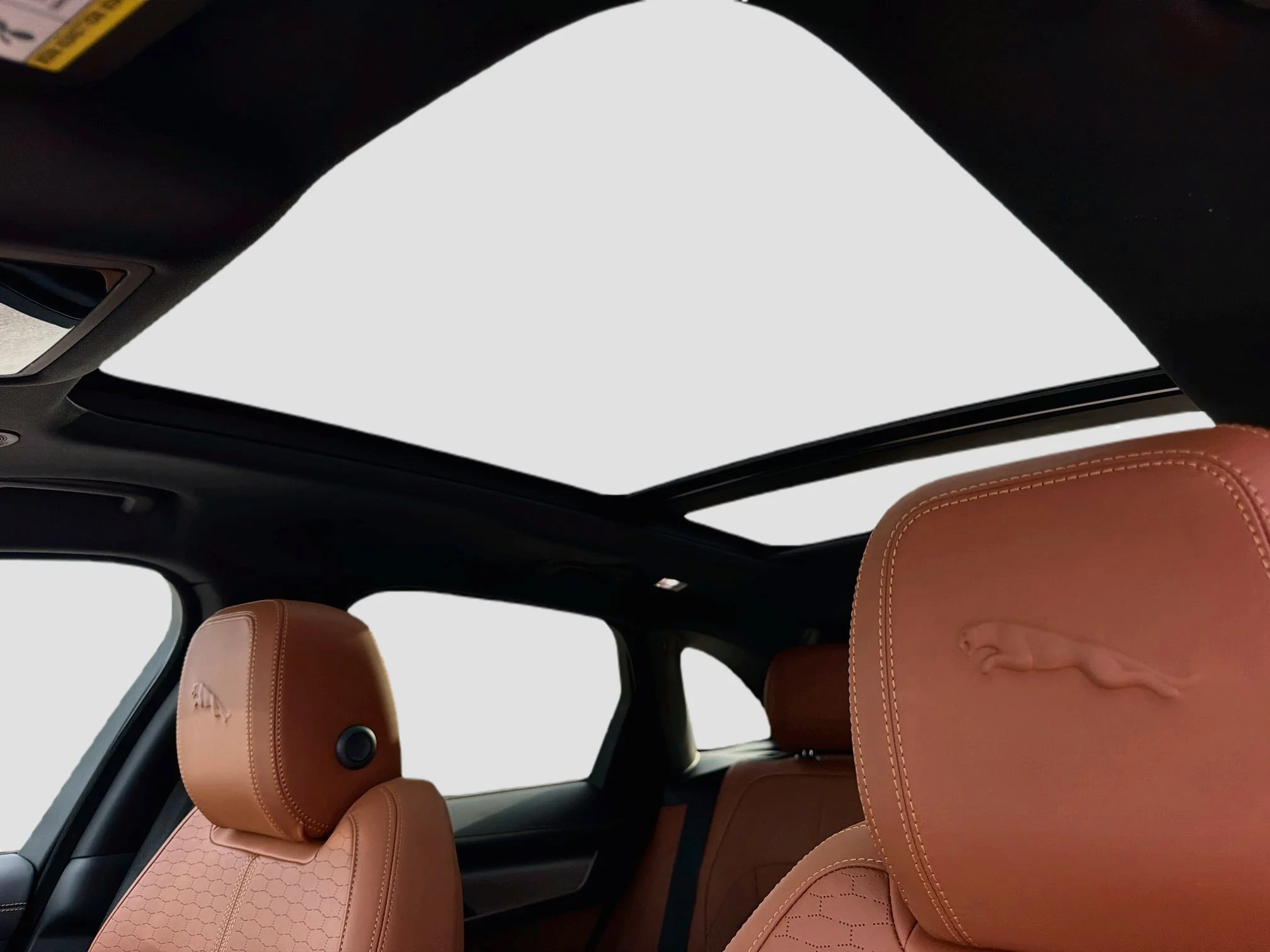 2026 Jaguar F-Pace R-Dynamic S - Photo 27