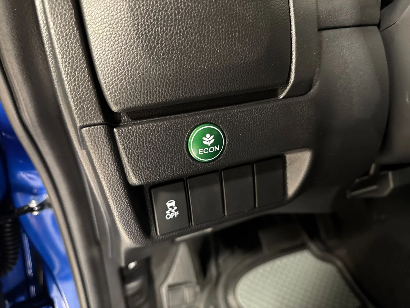 Used 2020 Aegean Blue Metallic Honda LX image 13