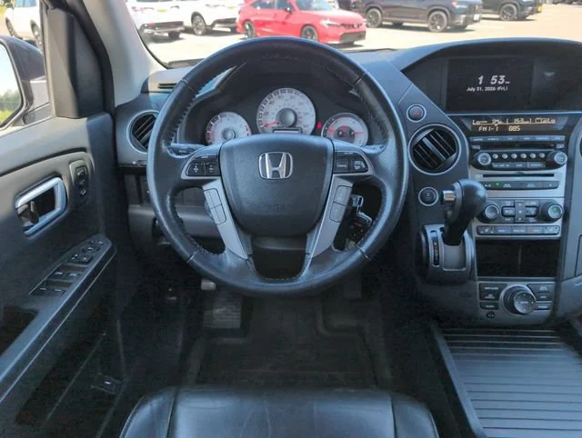 Used 2012 Polished Metal Metallic Honda Touring image 20