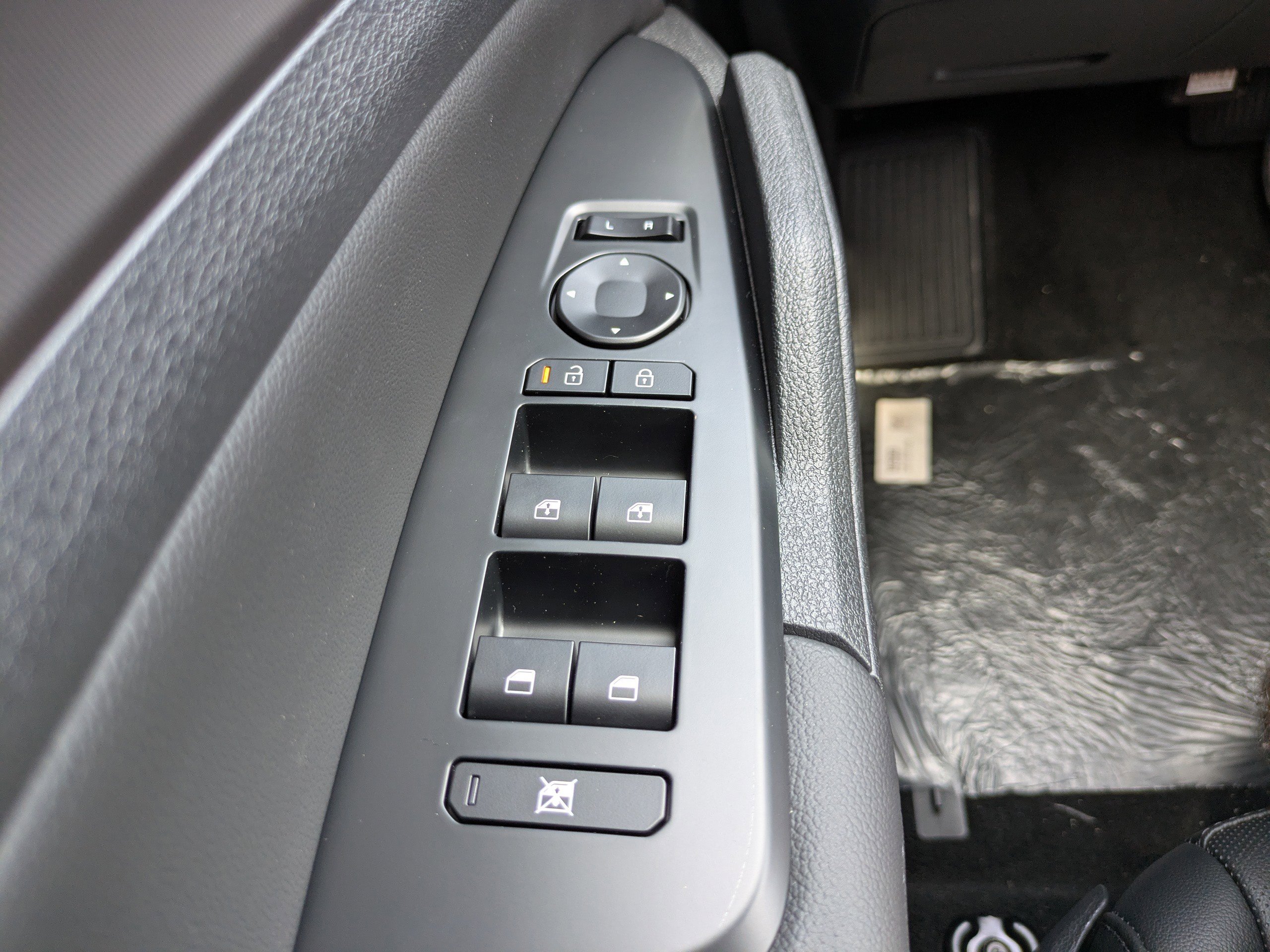 New 2026 Glacial White Pearl Kia EX image 31