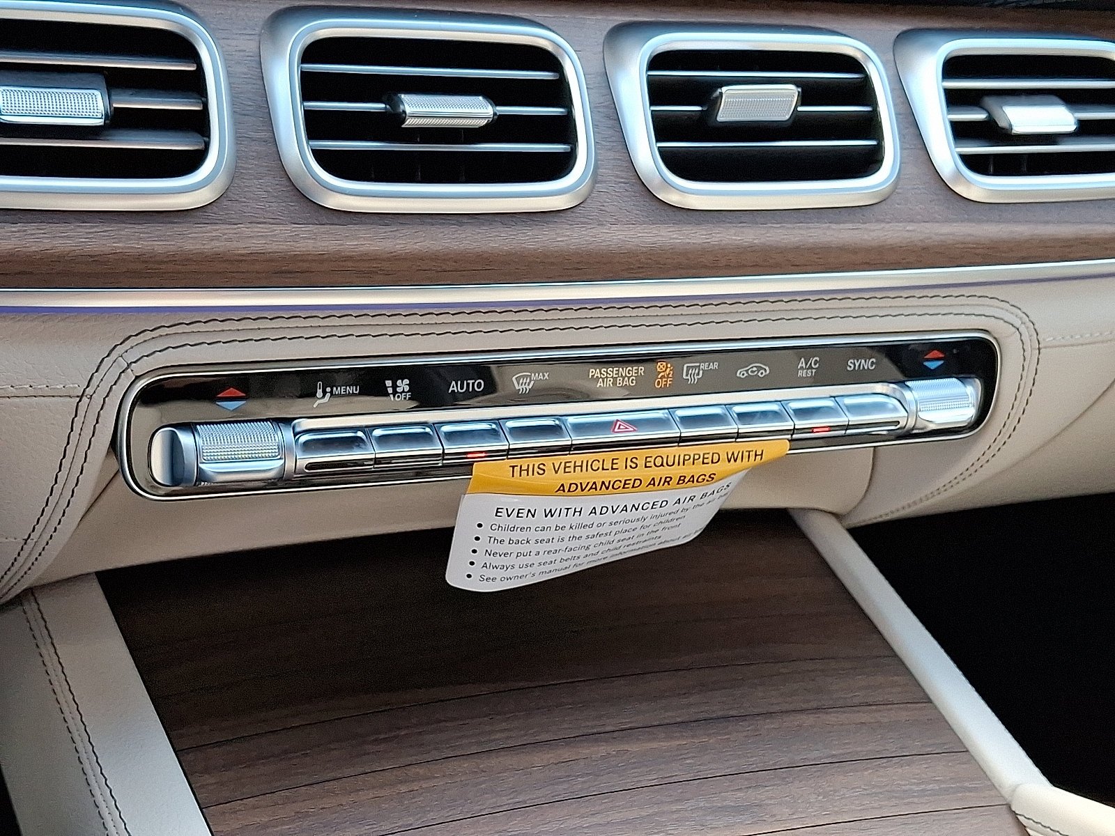 2026 Mercedes-Benz GLE AMG GLE 53 - Photo 35