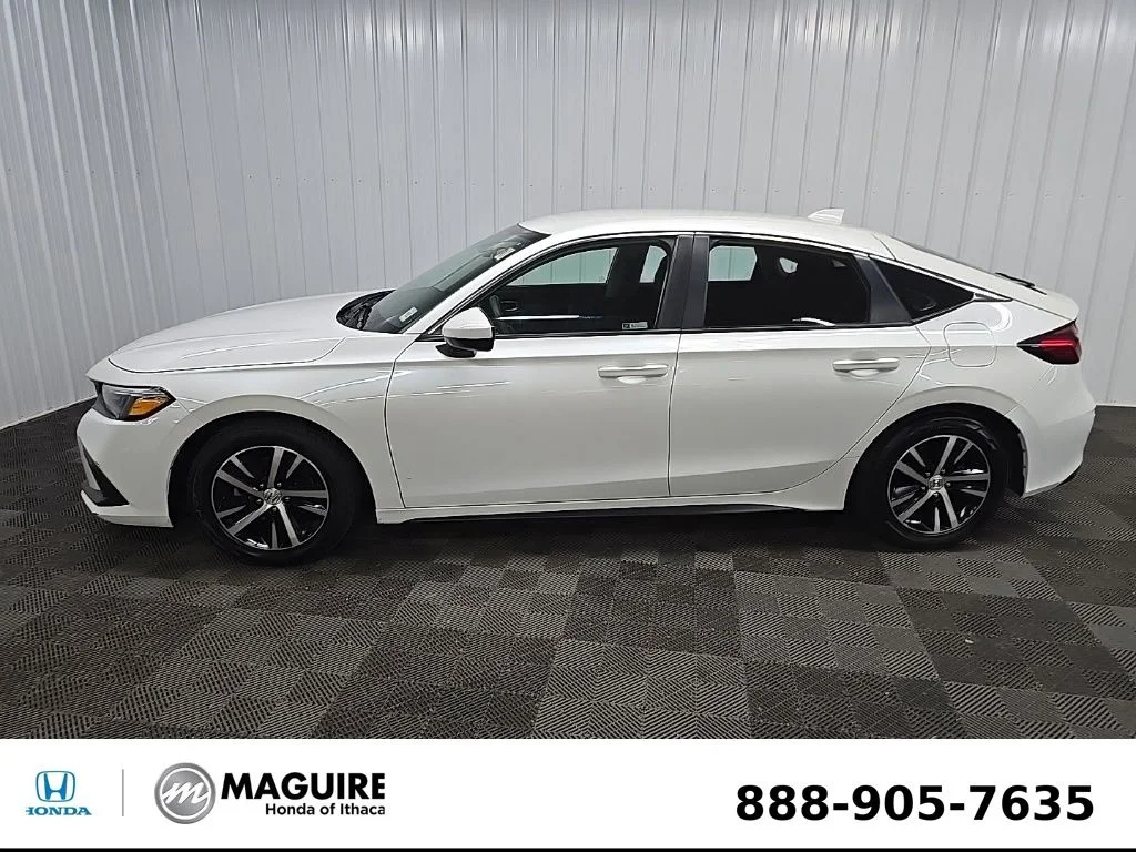 Used 2023 White Honda LX image 5