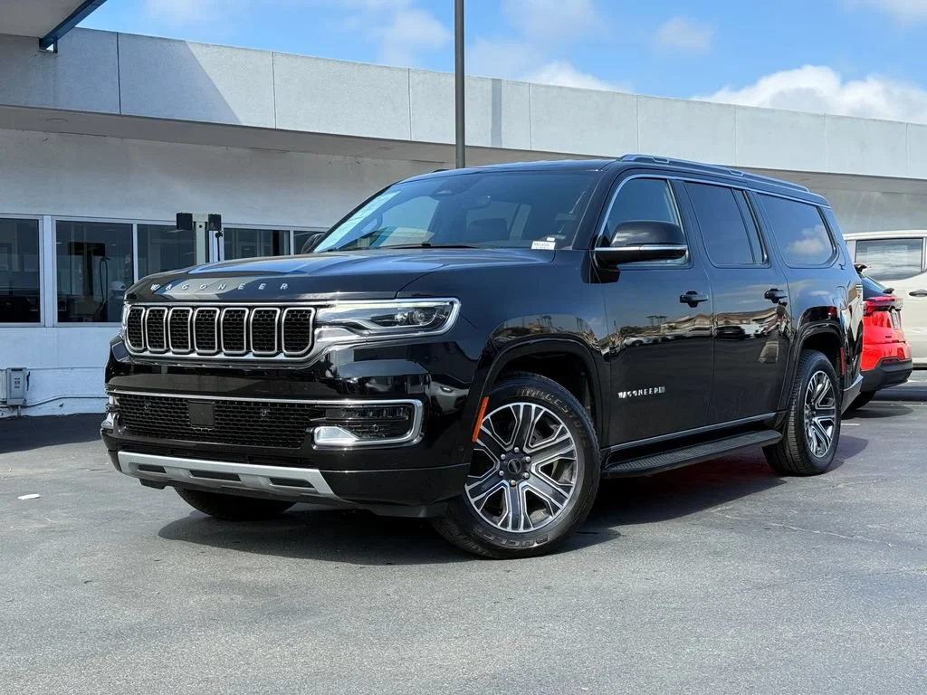 Used 2025 Black Jeep Series II image 2