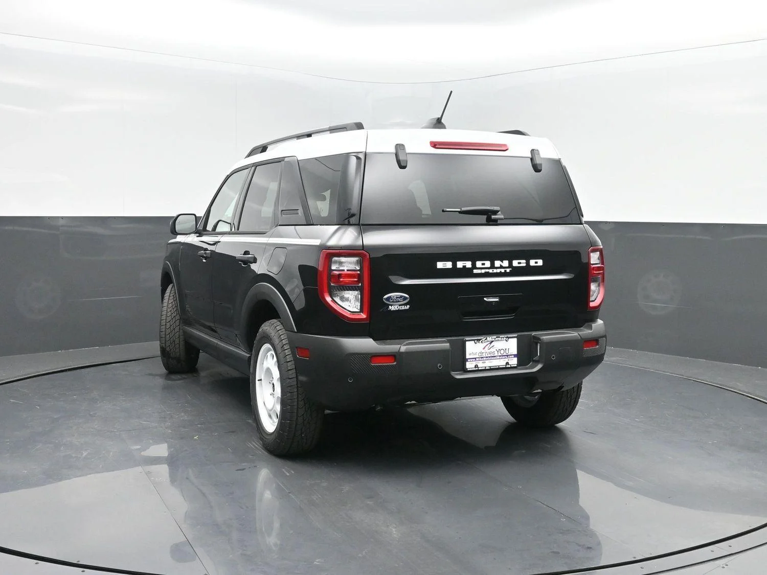 New 2025 Shadow Black Ford Heritage image 40