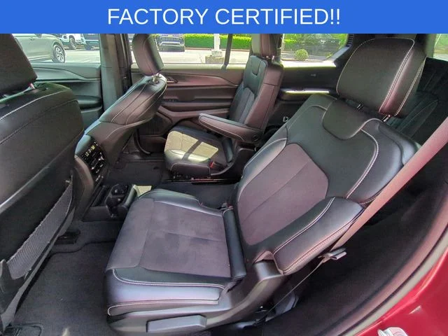 Used 2023 Red Jeep Altitude image 30
