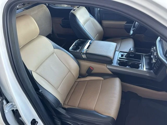 Used 2022 White Ford Lariat image 27
