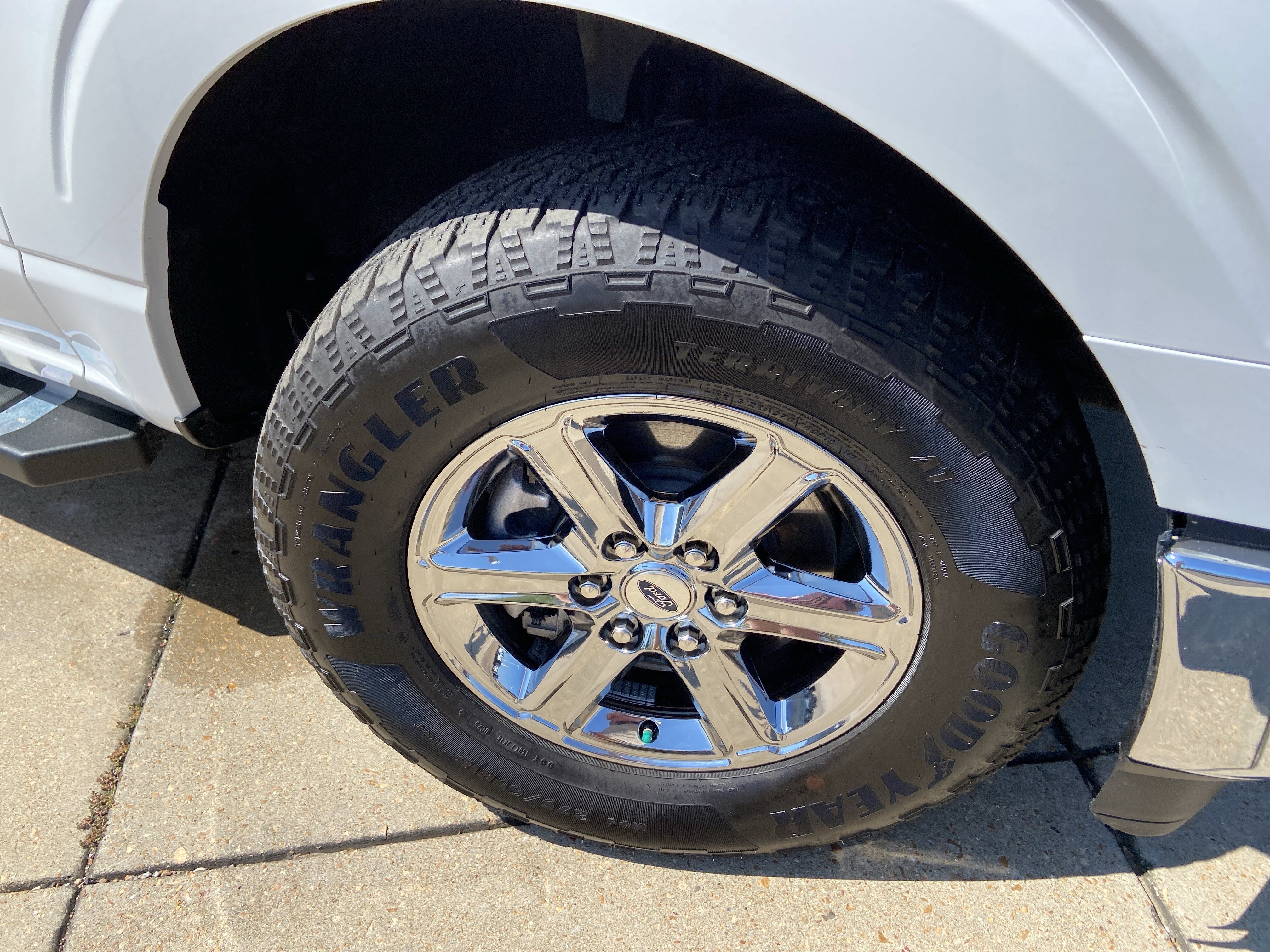2025 Ford F-150 XLT - Photo 32