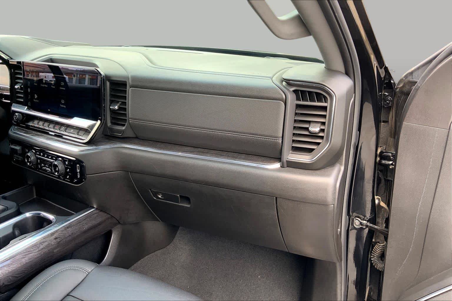 Used 2025 Black Chevrolet LTZ image 18