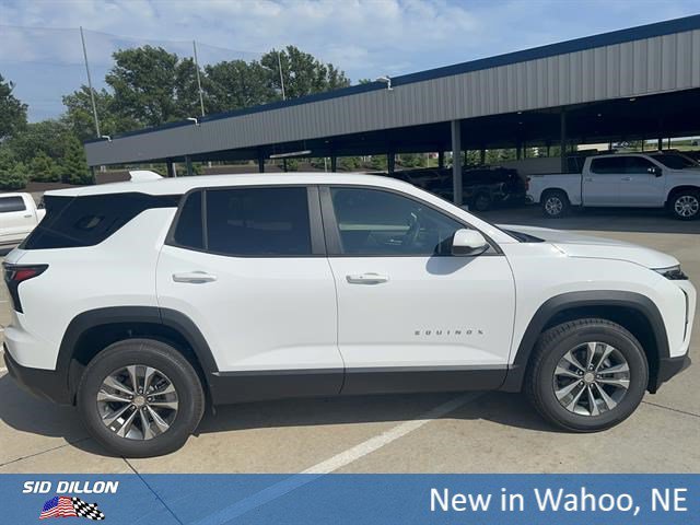 2027 Chevrolet Equinox LT - Photo 6