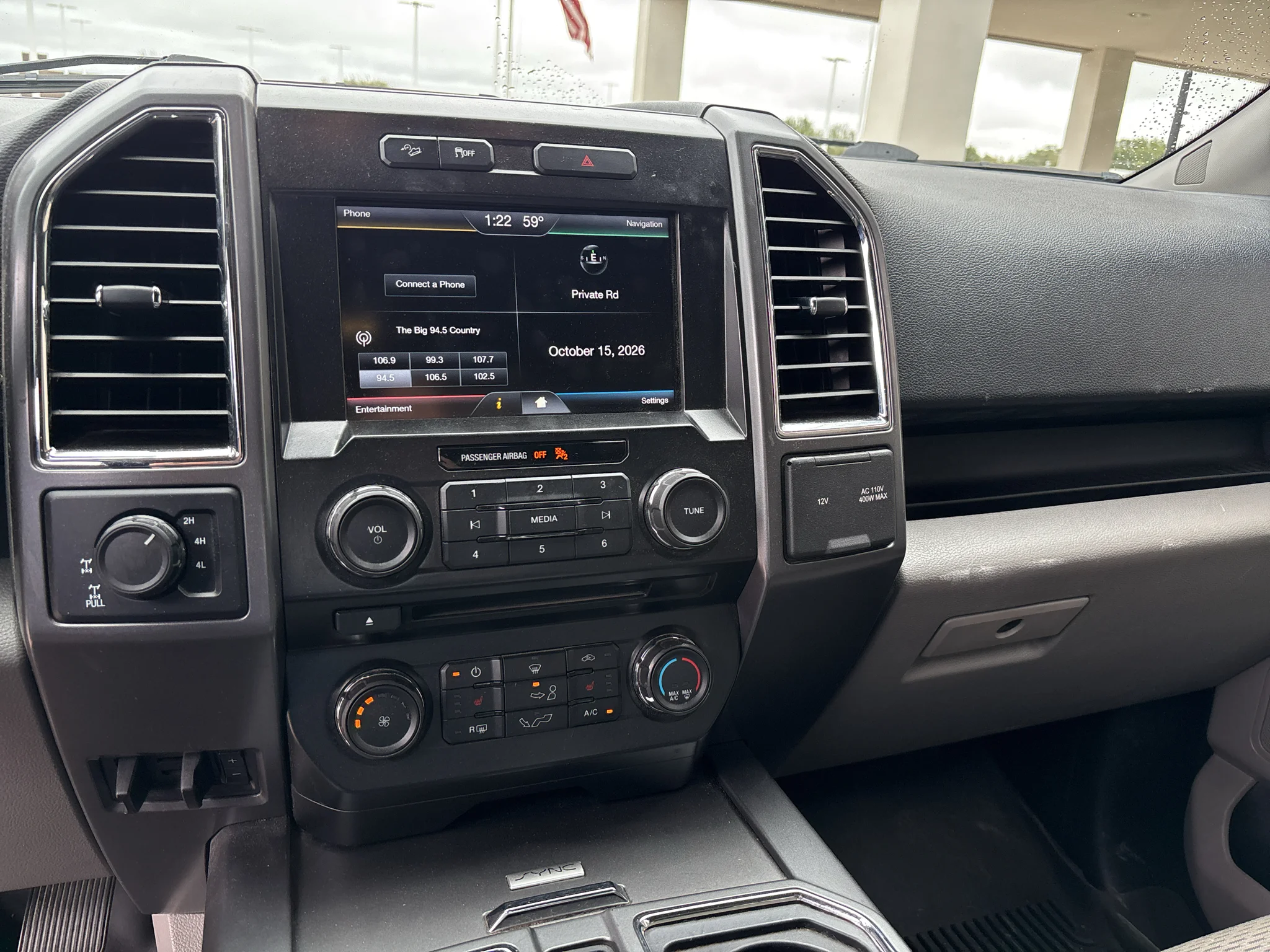 Used 2015 Green Gem Metallic Ford XLT image 4