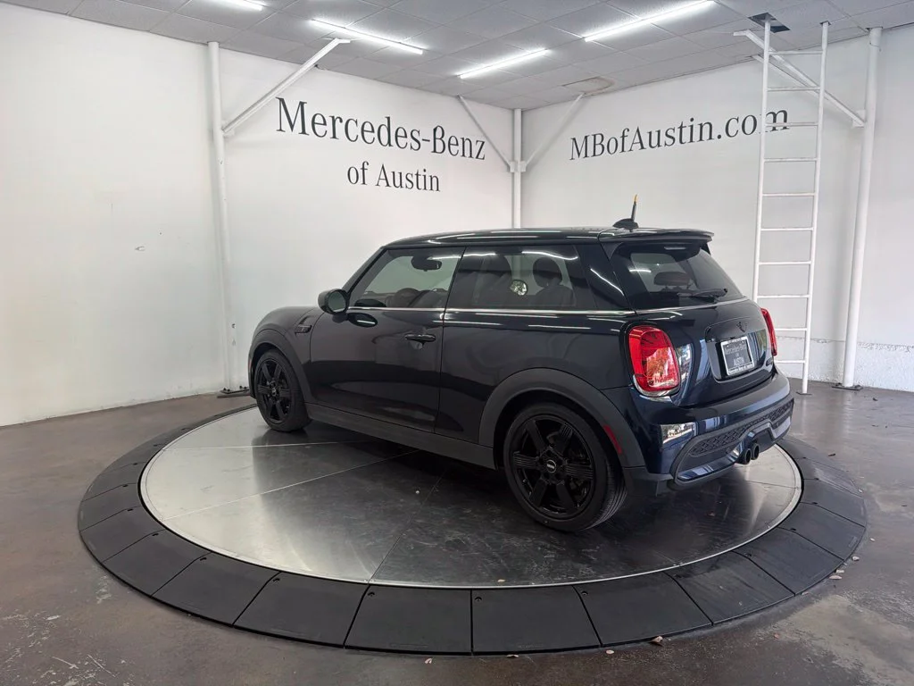 Used 2023 Black MINI Iconic image 5