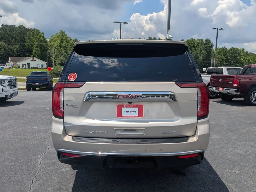 Used 2022 Pearl Beige Metallic GMC SLT image 6