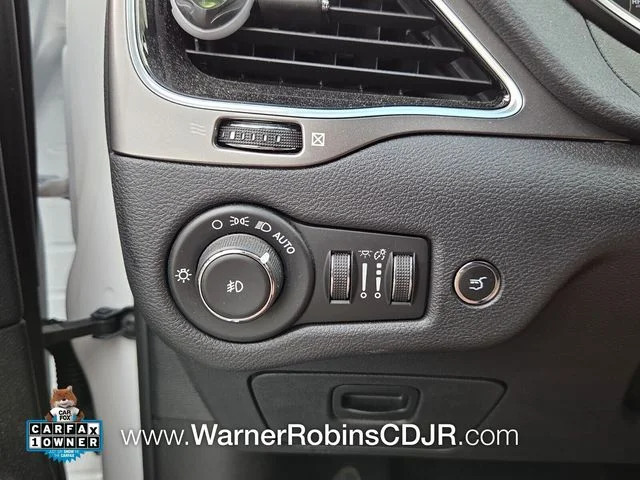 Used 2020 White Jeep Limited image 33