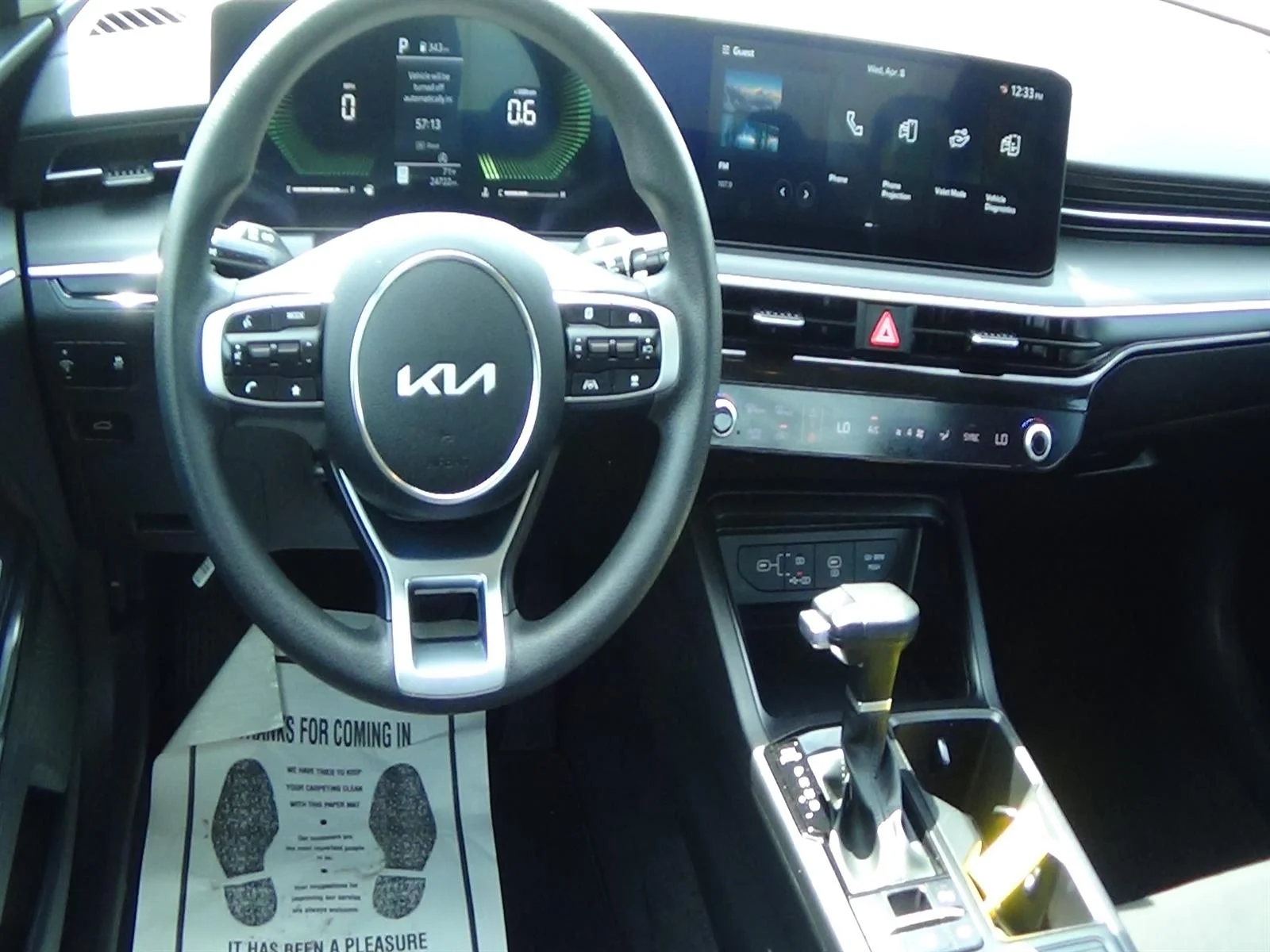 Used 2025 Snow White Pearl (swp) Kia LXS image 13