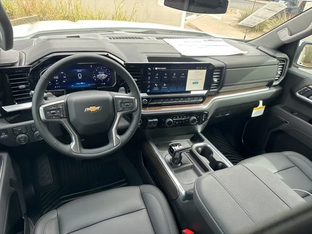New 2026 White Chevrolet LT image 23