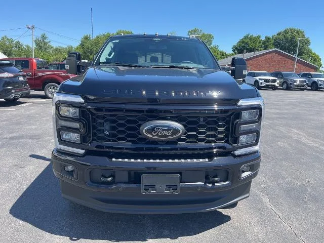 New 2026 Agate Black Metallic Ford F-250® Lariat® image 35