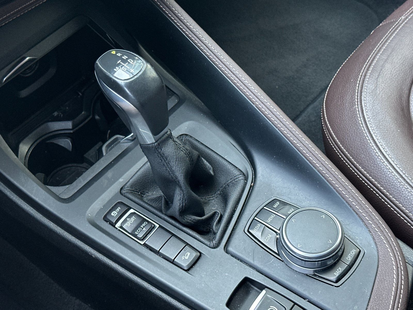 Used 2018 Brown Metallic BMW xDrive28i image 21