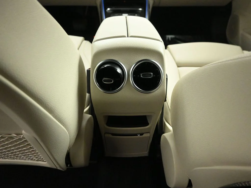 Used 2024 Cirrus Silver Metallic Mercedes-Benz 300 image 23