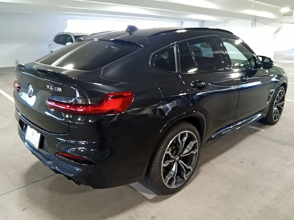 Used 2020 Black Sapphire Metallic BMW  image 5