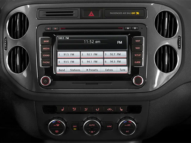 Used 2014 Pepper Gray Metallic Volkswagen S image 12