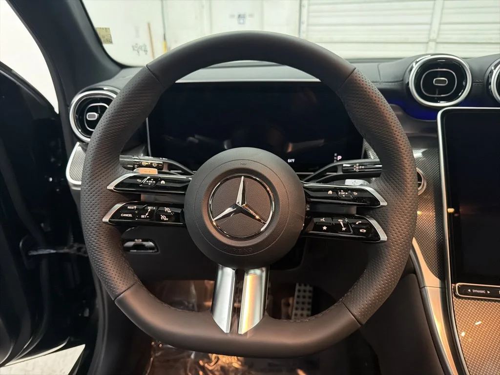 Used 2026 Black Mercedes-Benz GLC 300 image 15