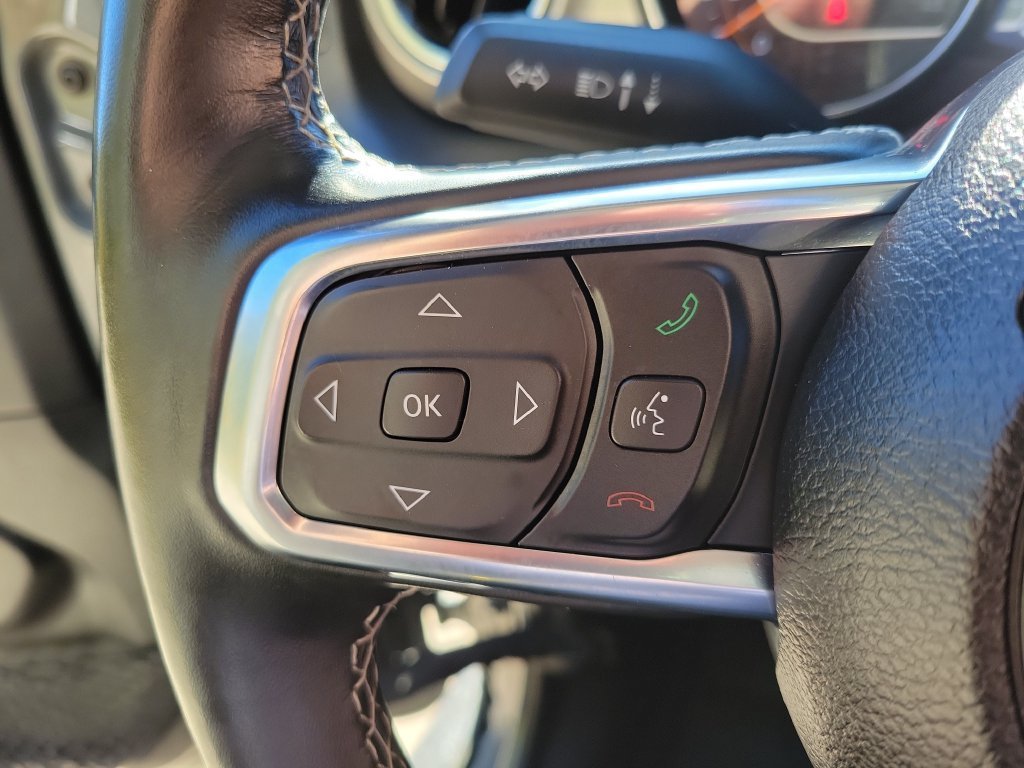 Used 2020 Gray Jeep North Edition 4x4 image 20