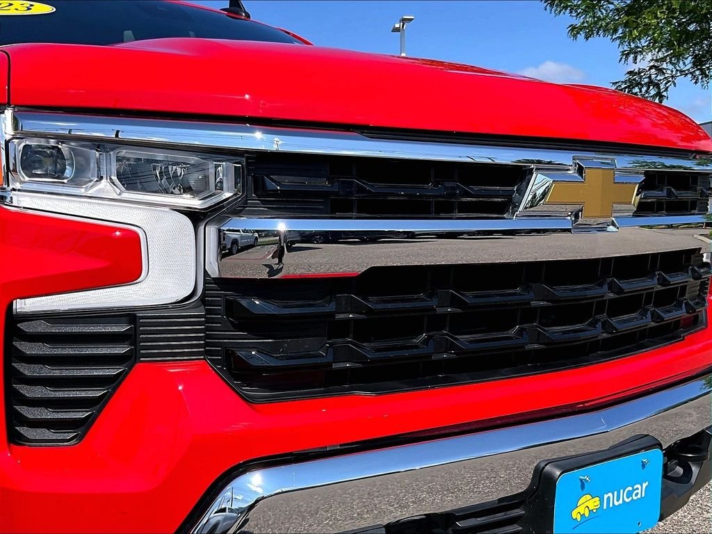 Used 2023 Red Chevrolet LT image 30