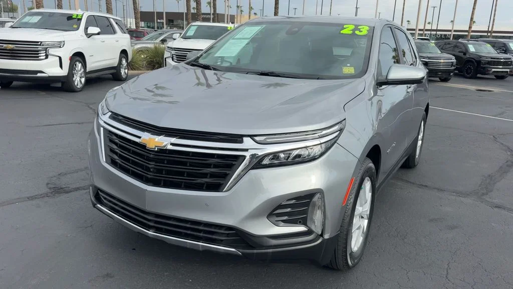 Used 2023 Gray Chevrolet LT image 5
