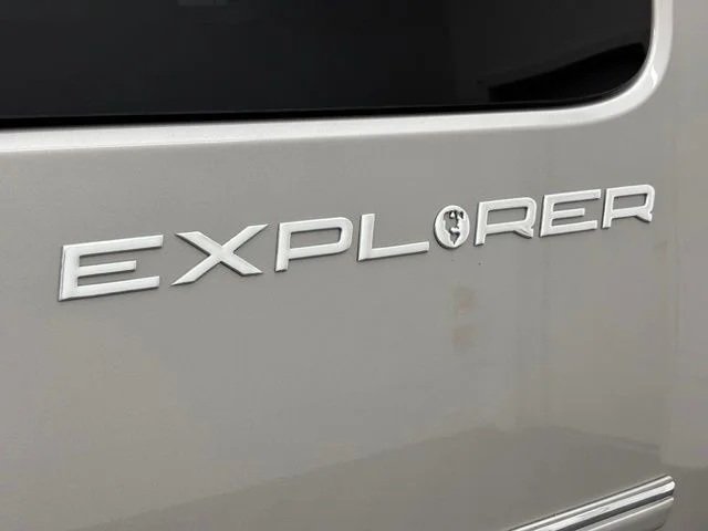 Used 2019 Silver Ice Metallic Chevrolet Explorer Limited SE image 42