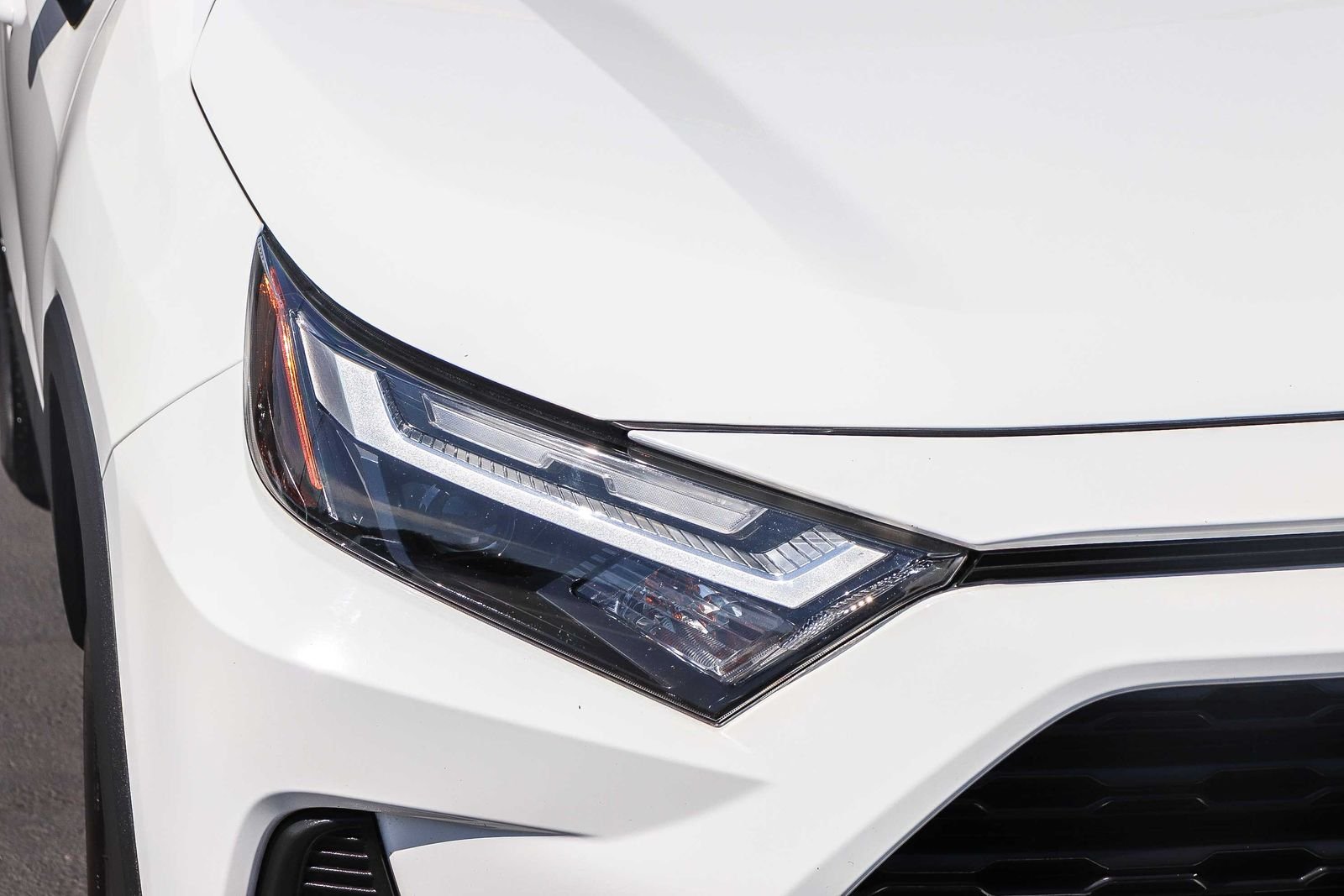Certified Used 2023 Ice Toyota XLE image 12