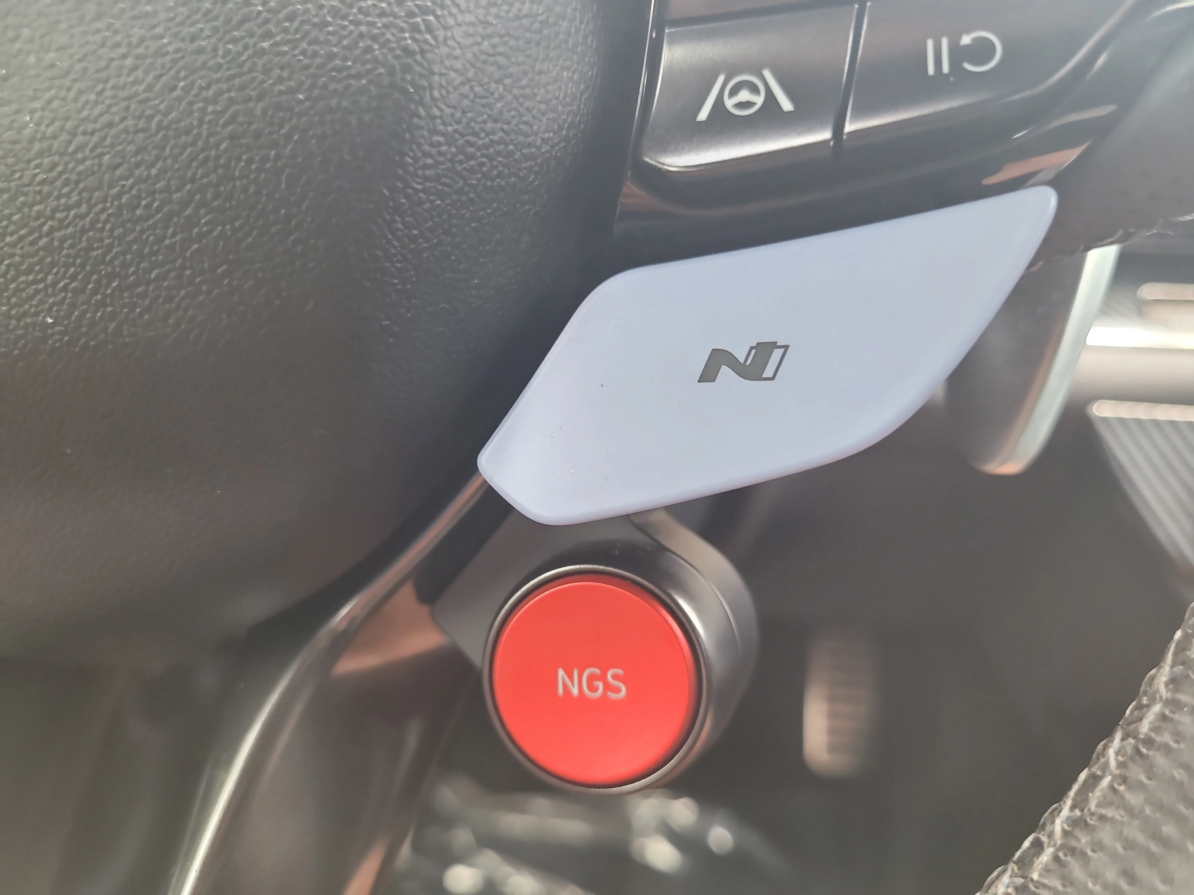Used 2023 Cyber Gray Hyundai Base image 28