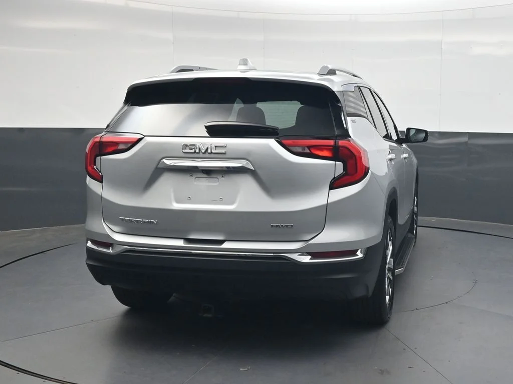 Used 2021 Silver GMC SLT image 5
