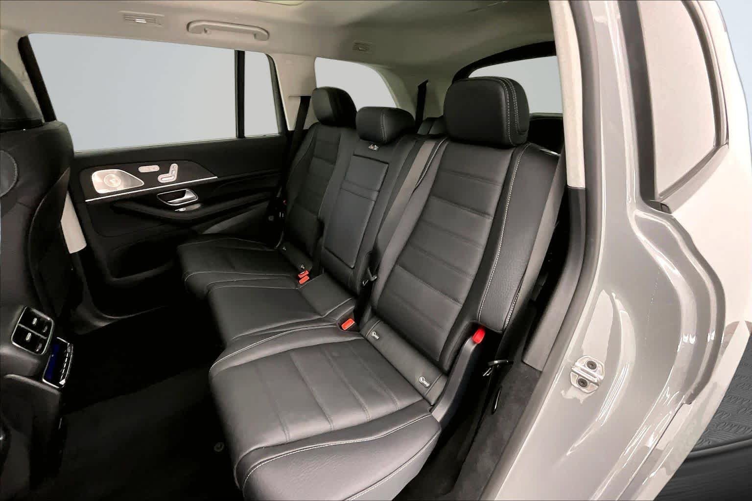 New 2026 MANUFAKTUR Alpine Grey Mercedes-Benz GLS 450 image 13