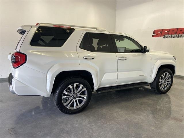 Certified Used 2025 WIND CHILL PEARL Toyota  image 18
