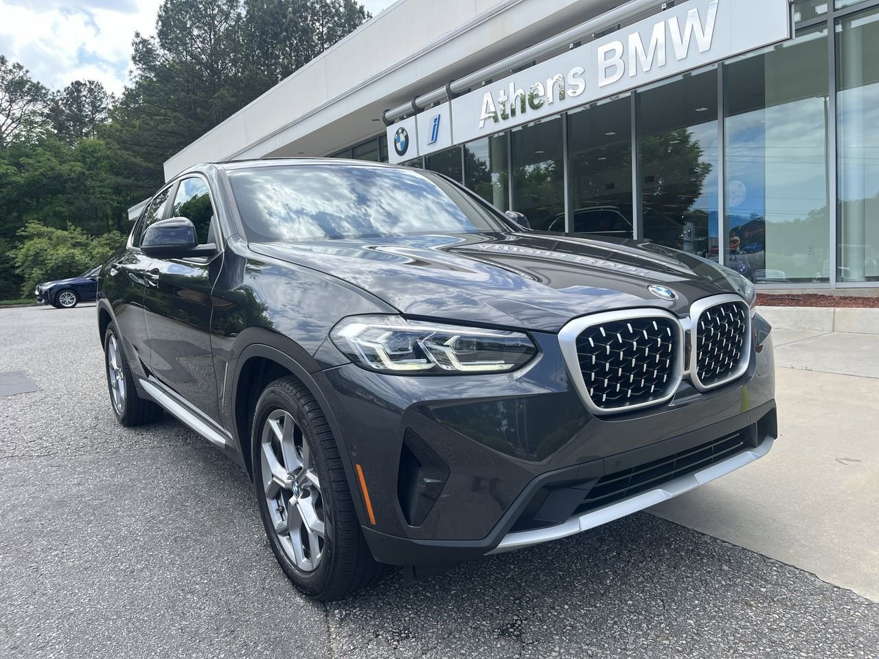 2025 BMW X4 xDrive30i's photo