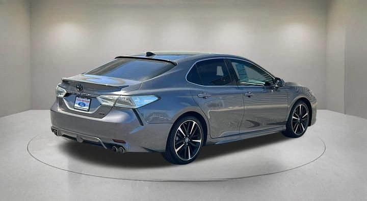 Used 2018 Gray Toyota XSE image 5