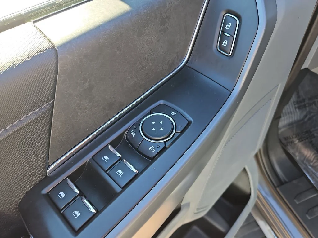 Used 2024 Gray Ford XLT image 12