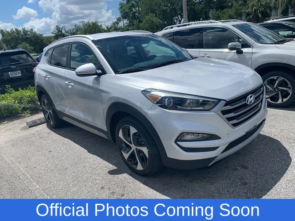 Used 2017  Hyundai Sport image 1