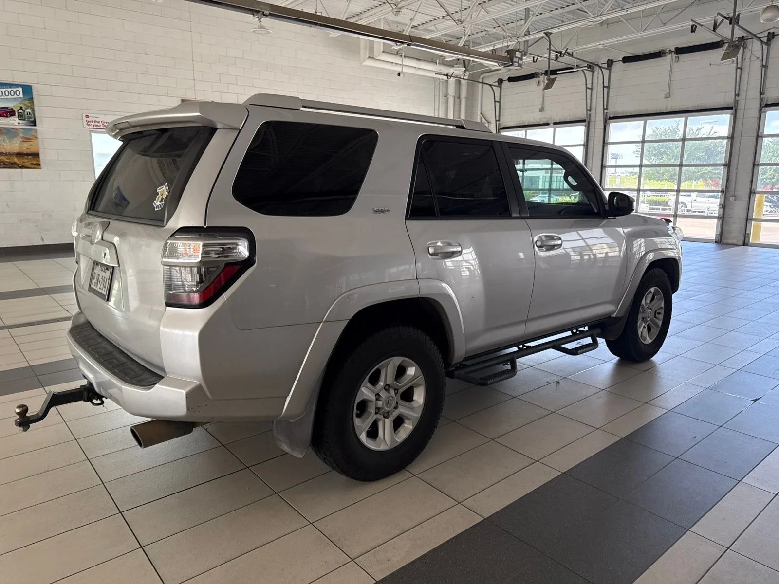Used 2014 Silver Toyota SR5 image 9