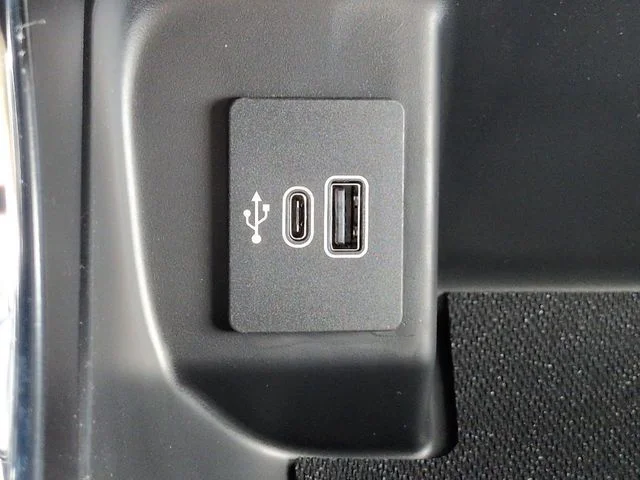 New 2026 Agate Black Metallic Ford XLT image 23