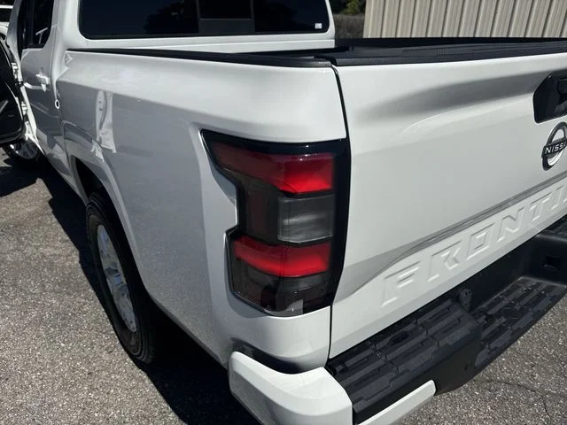 Used 2022 White Nissan SV image 34