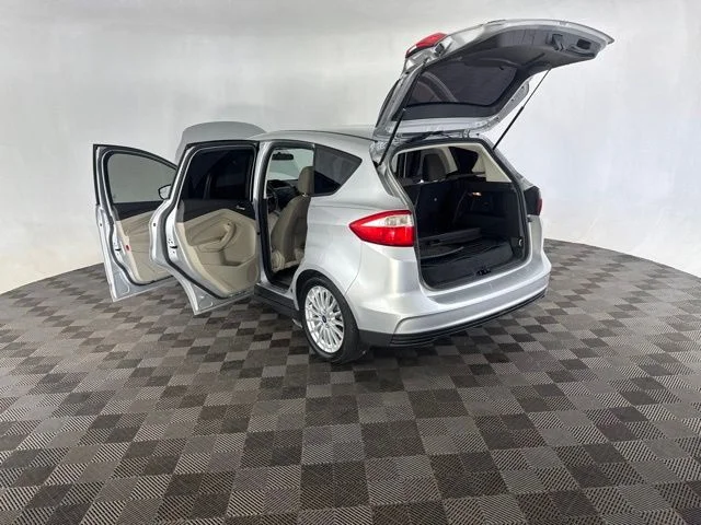Used 2015 Silver Ford SE image 18