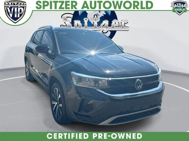 2023 Volkswagen Taos 1.5T SE 4Motion's photo