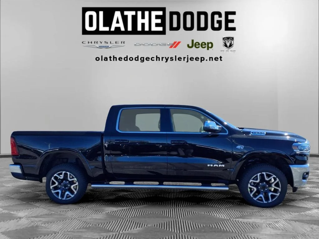New 2026 Diamond Black Crystal Pearl-Coat Exterior Paint RAM Laramie image 27