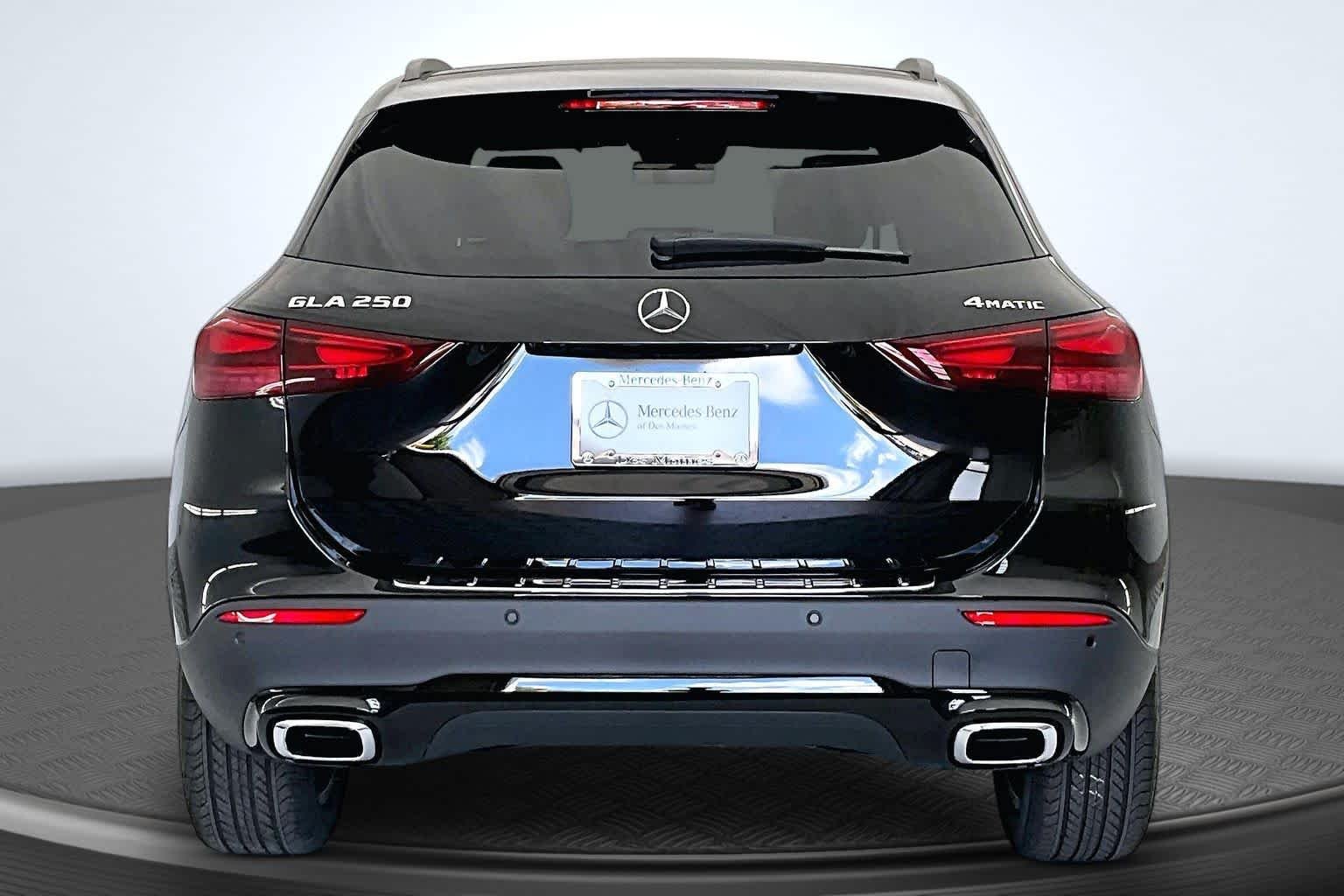 New 2026 Cosmos Black Metallic Mercedes-Benz GLA 250 image 5