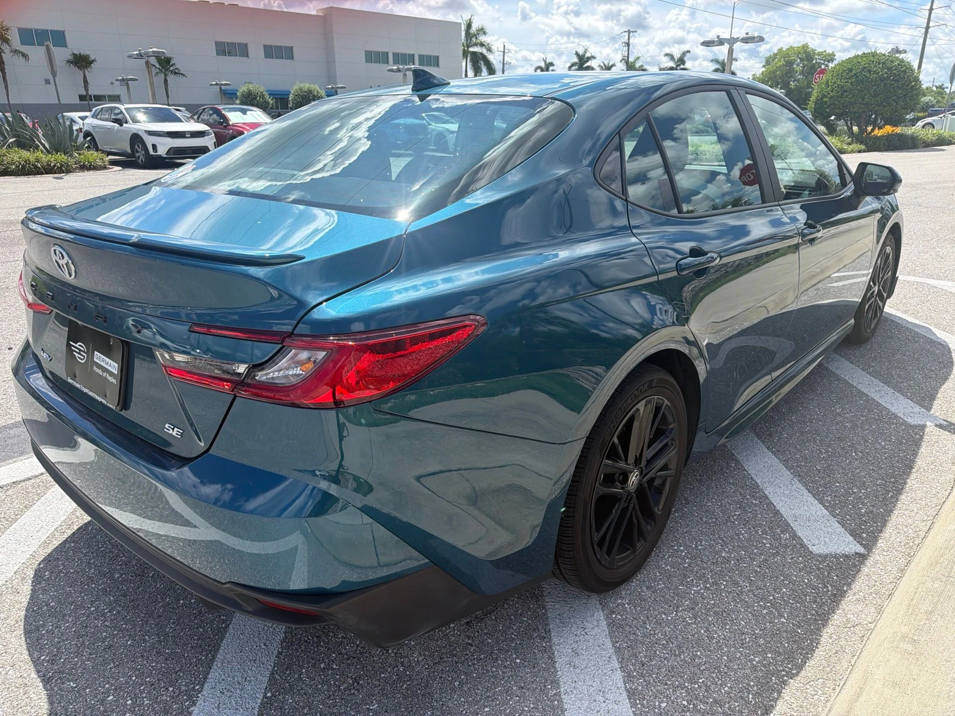 Used 2025 Ocean Toyota SE image 5