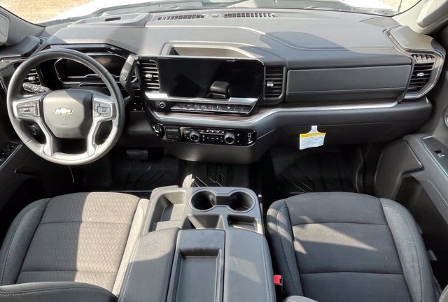 Used 2025 White Chevrolet LT image 15