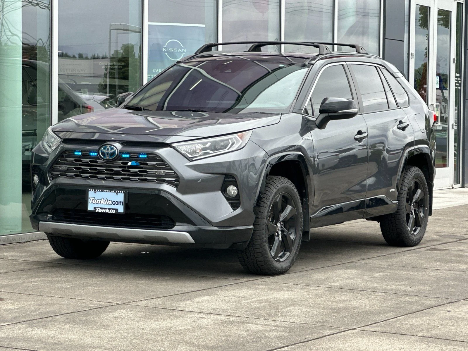 Used 2021 Midnight Black Metallic Toyota XSE image 7