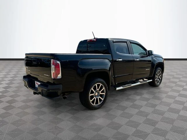 Used 2019 Black GMC Denali image 7