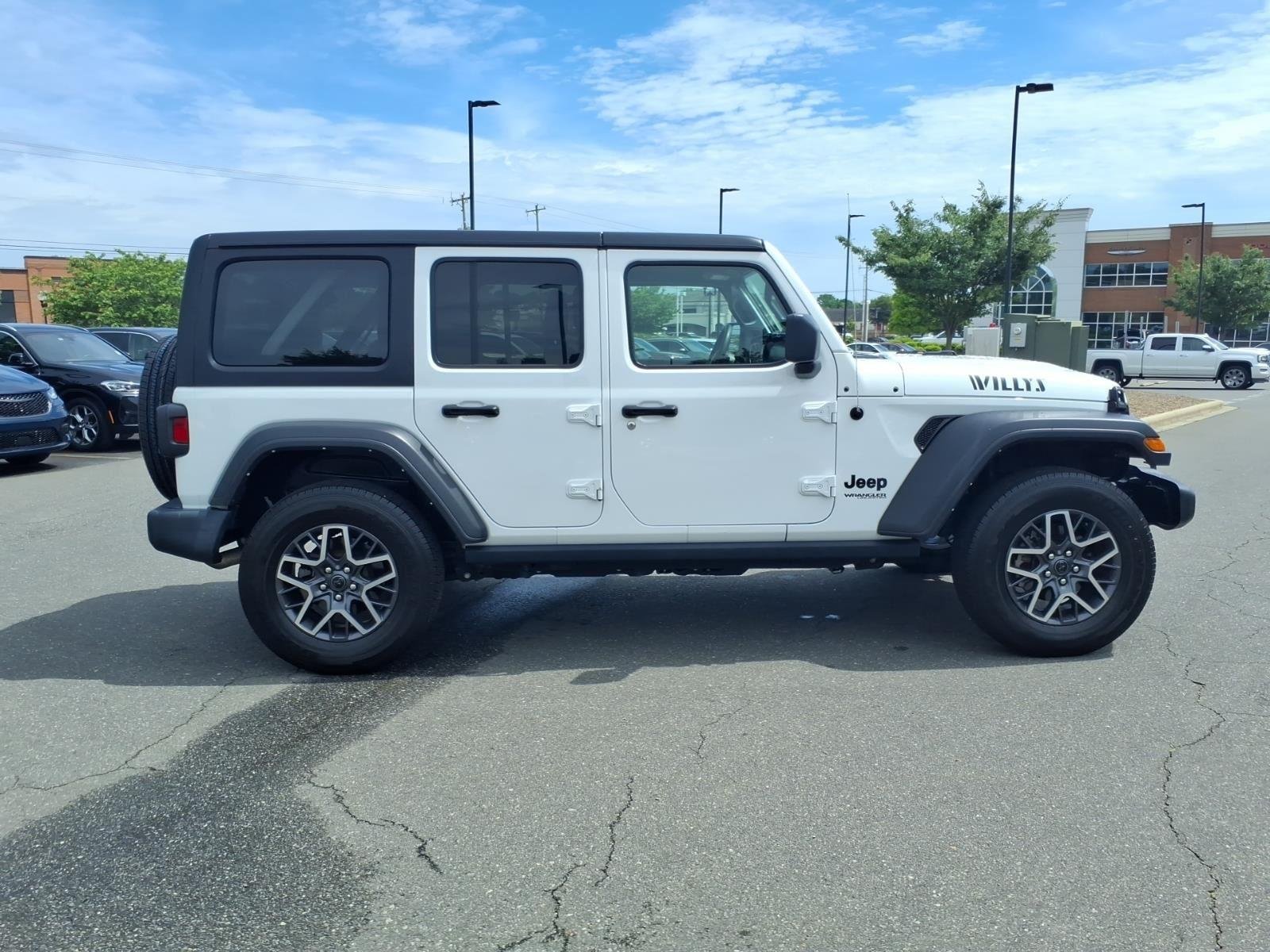 Used 2021 Bright White Clearcoat Jeep Unlimited Willys Sport image 9